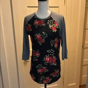 LuLaRoe Floral Long Sleeve Top - Black and Gray